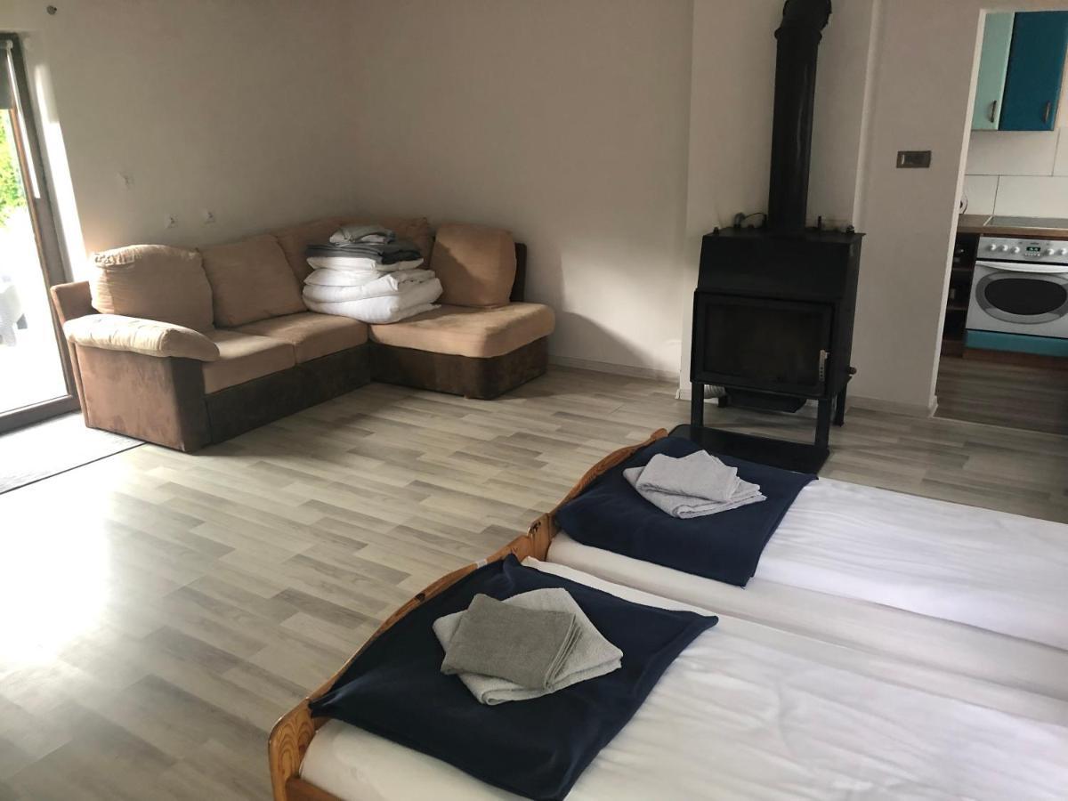 Dom Nad Krutynia Apartman Ukta Kültér fotó